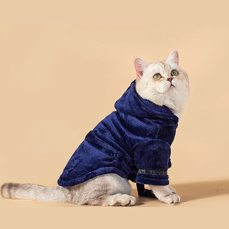 New pet nightgown, suitable for cats and dogs, warm wool, fashionable and cute, home clothes, pet clothing, soft and comfortable, pet clothing