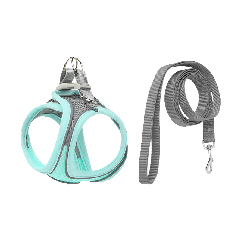 Pet breathable vest with chest strap and shoulder strap to prevent dogs from being damaged. Outdoor specific adjustable night time reflective