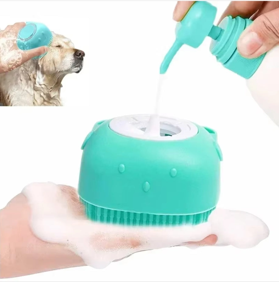 Dog bathing brush, pet massage brush, shampoo dispenser, soft silicone brush, rubber bristles suitable for dogs and cats, shower beauty tools